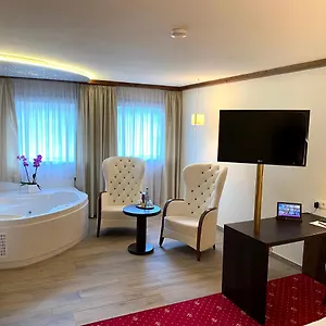 Hotel Zur Weinsteige**** ****
